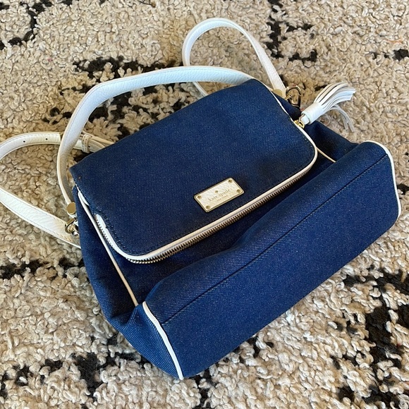 NWOT Kate Spade Denim and white bag 12” x 9” - Picture 3 of 9
